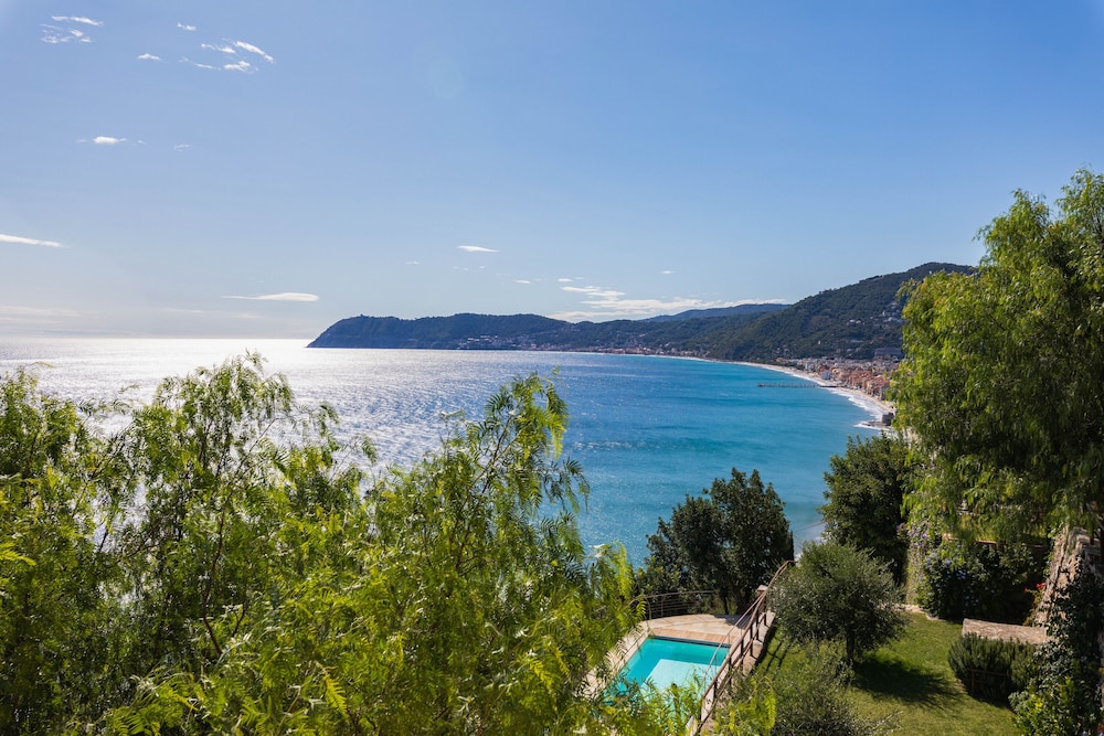 Exclusive Apartment, 2 Bedrooms, Sea View, Ground Floor photo 1