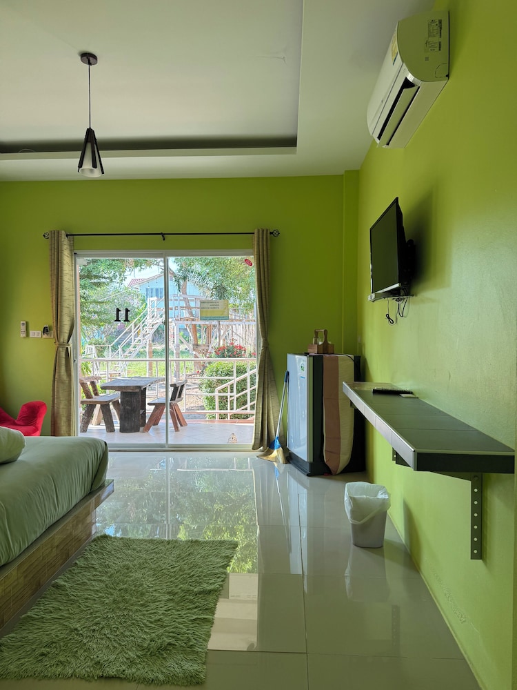 Standard Double Room - Photo 16