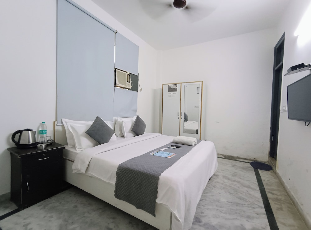 Deluxe Room - Photo 5