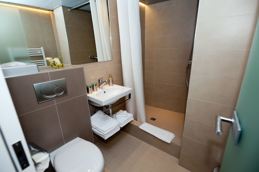 Double Room - Photo 19