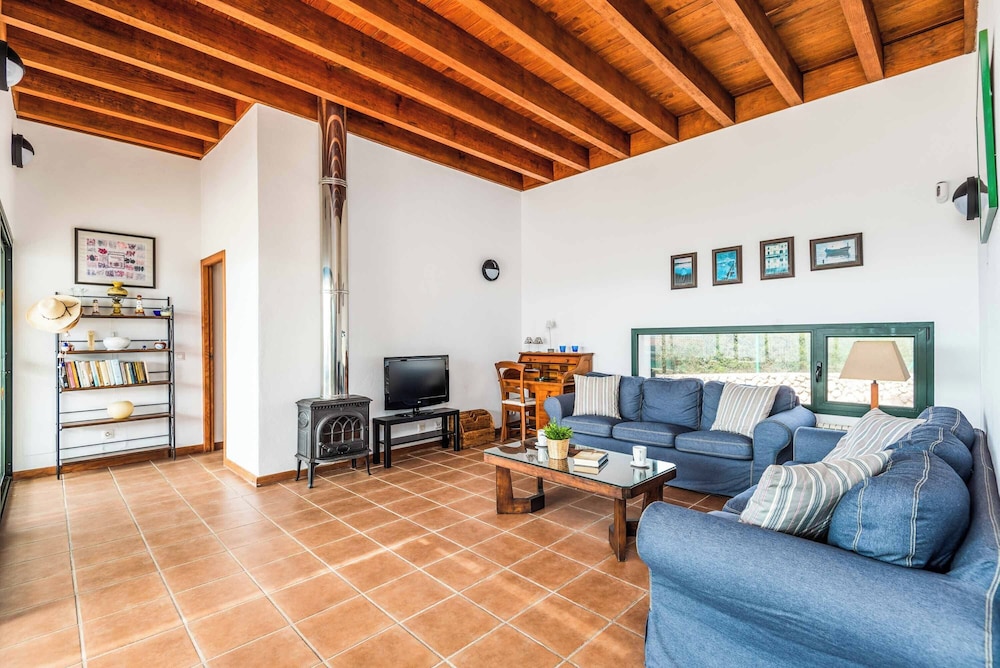 Villa (3 Bedrooms) photo 2