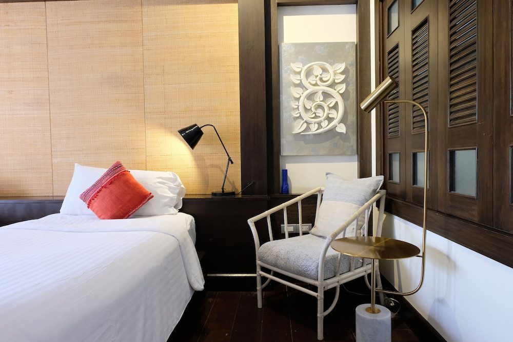 Deluxe Room, 1 Double or 2 Twin Beds - Photo 8