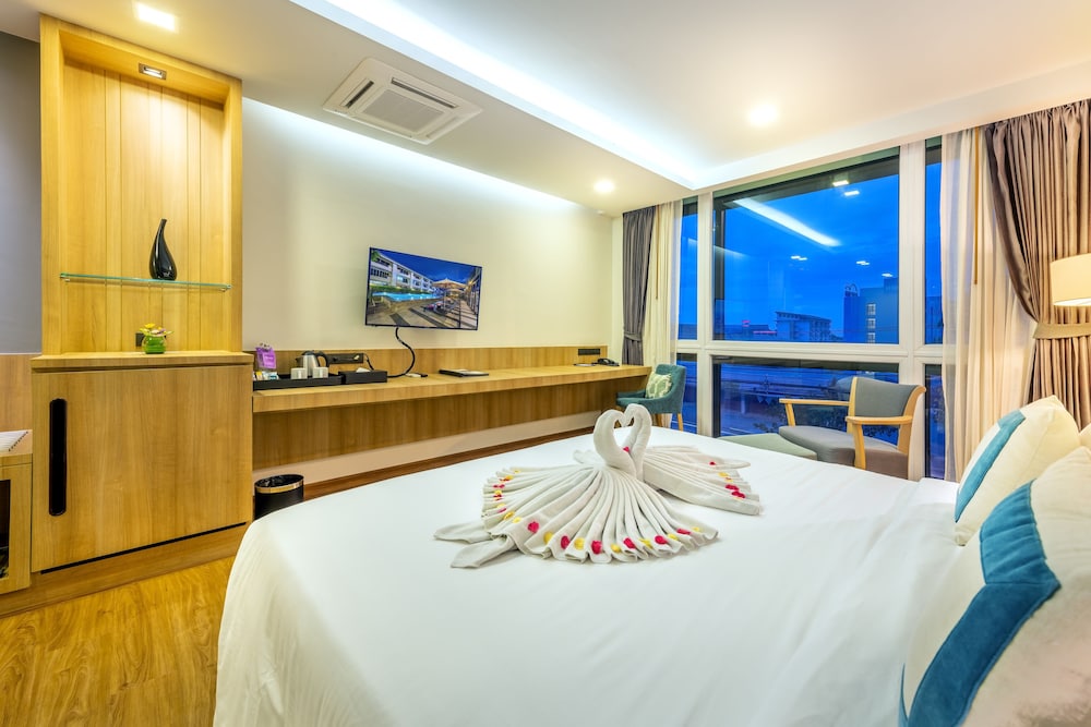 PLAAI Prime Suite One Bedroom photo 3