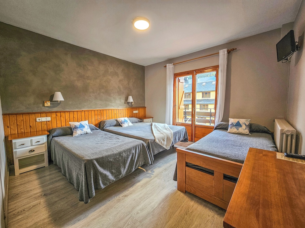 Family Room, Multiple Beds, Non Smoking