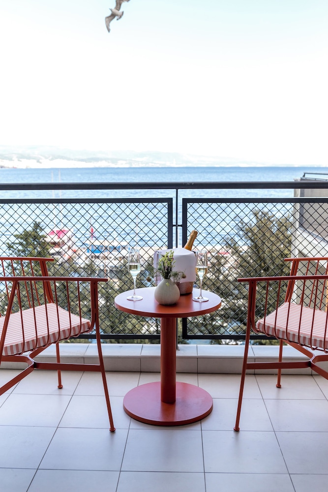 Superior Double/Twin Room Sea View and Balcony - Photo 10
