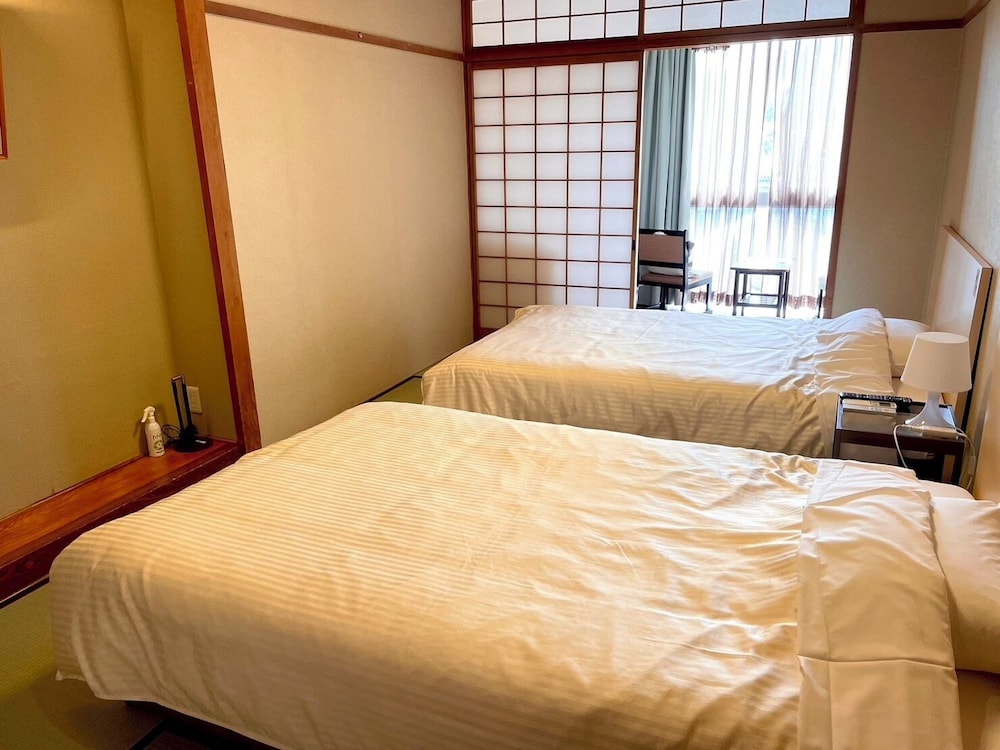 Japanese-style Room, Ocean View, Private Bathroom photo 1