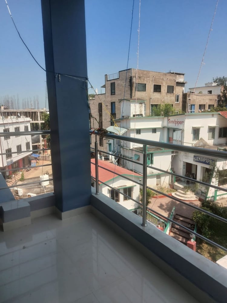 Deluxe Double Room, City View photo 3