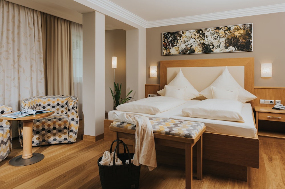 Superior Suite - Photo 6