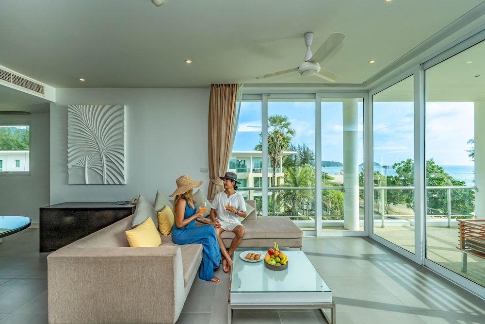 Family Two-Bedroom Beachfront Residence. - Photo 5