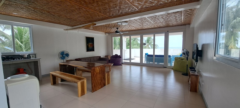 Honeymoon Studio Suite photo 3