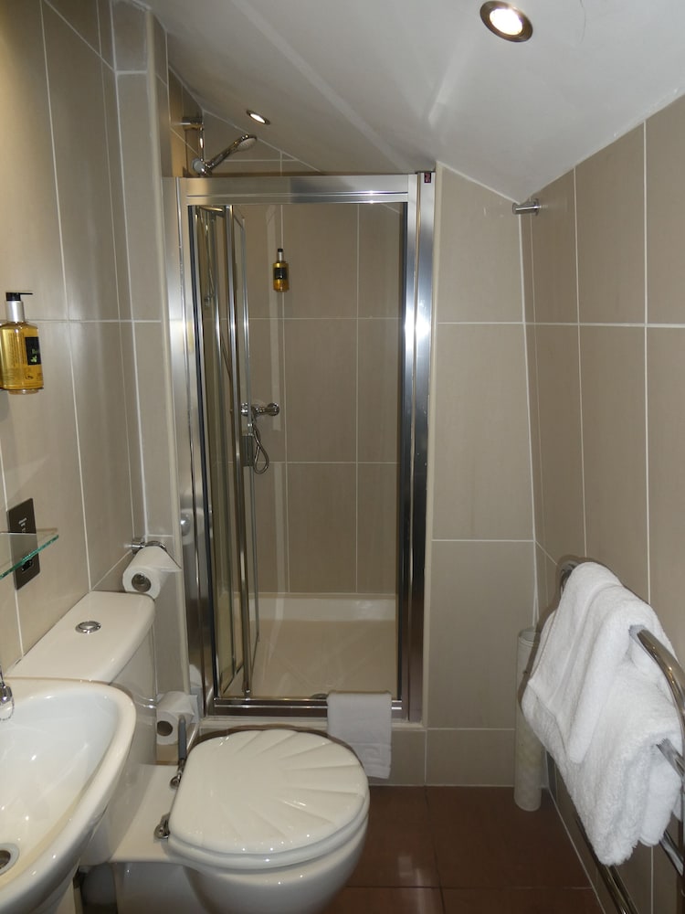 Basic Single Room photo 3