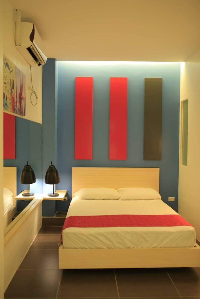 Standard Queen Room - Photo 2
