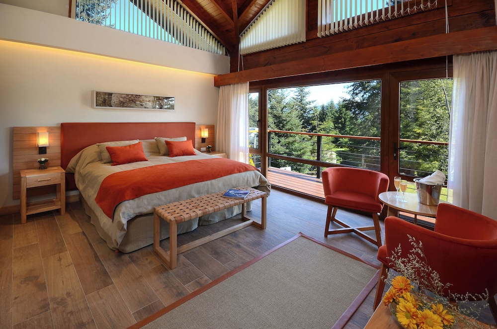 Junior Studio Suite, Garden View