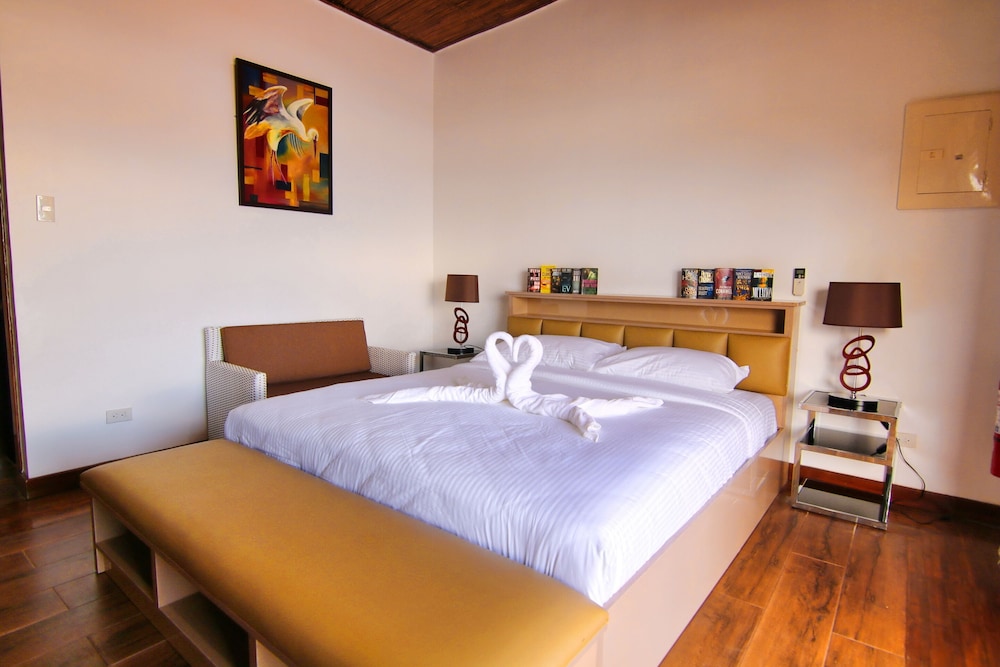 Junior Room - Photo 1
