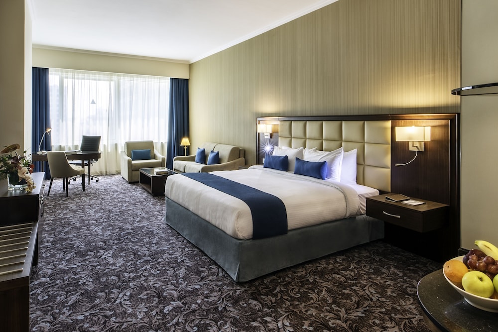 Deluxe Room, Multiple Beds, City View photo 2