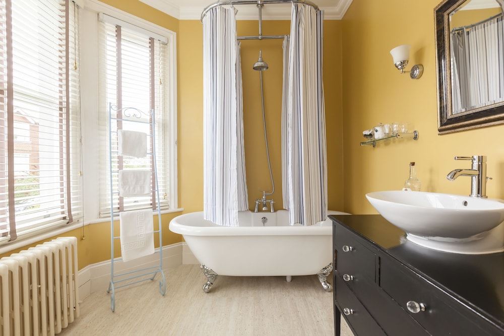 Superior Double Room, 1 Double Bed, Bathtub photo 3