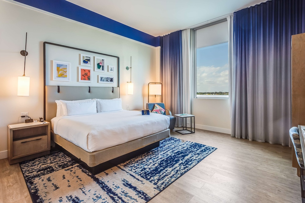 Superior Room, 1 King Bed