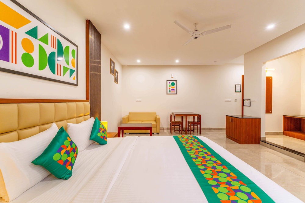 Deluxe Room - Photo 6