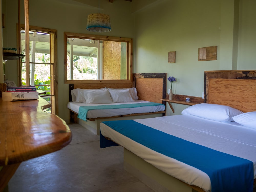 Comfort Quadruple Room, Multiple Beds, Sea View photo 1