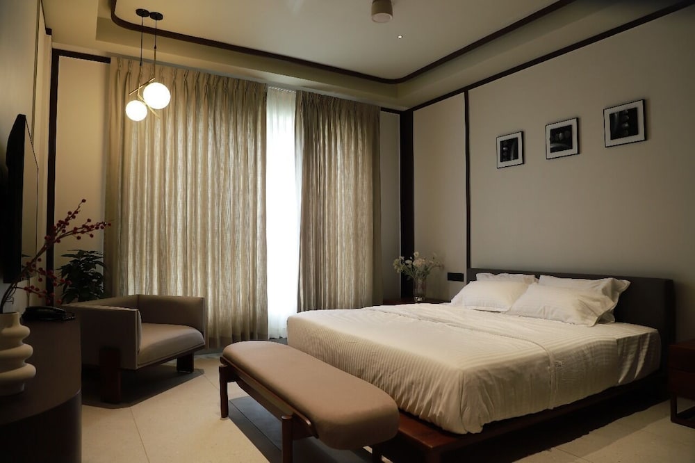 Superior Room, Garden View