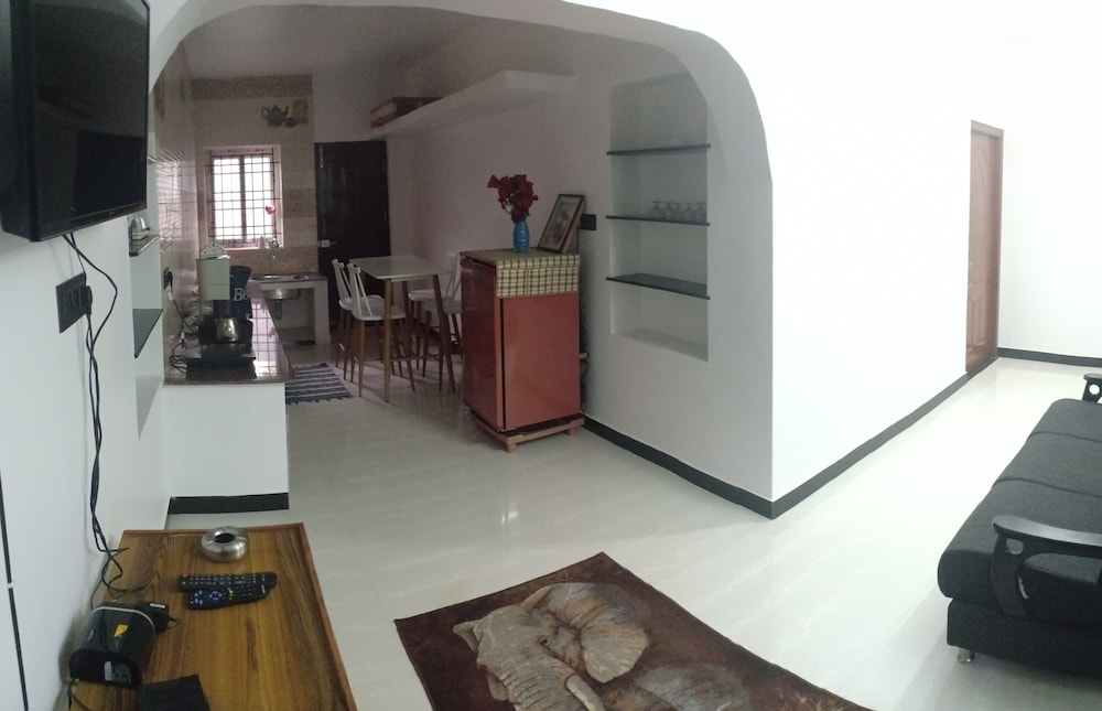 Basic Villa - Photo 3