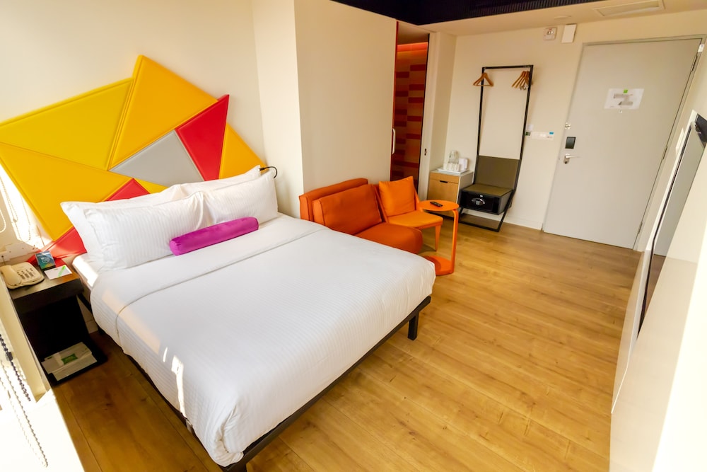 Family Double Room, 1 Double Bed with Sofa bed photo 2