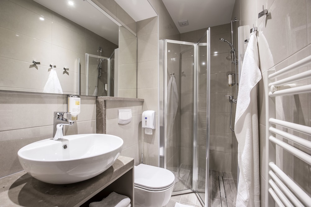 Superior Triple Room photo 2