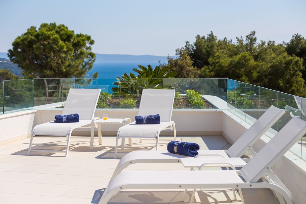 Deluxe Apartment, Sea View (1)