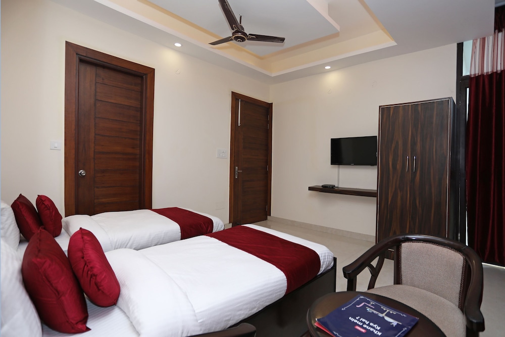 Double or Twin Room photo 1