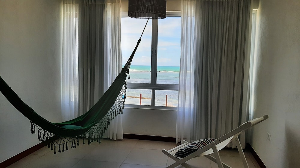 Panoramic Studio Suite, 1 King Bed photo 2