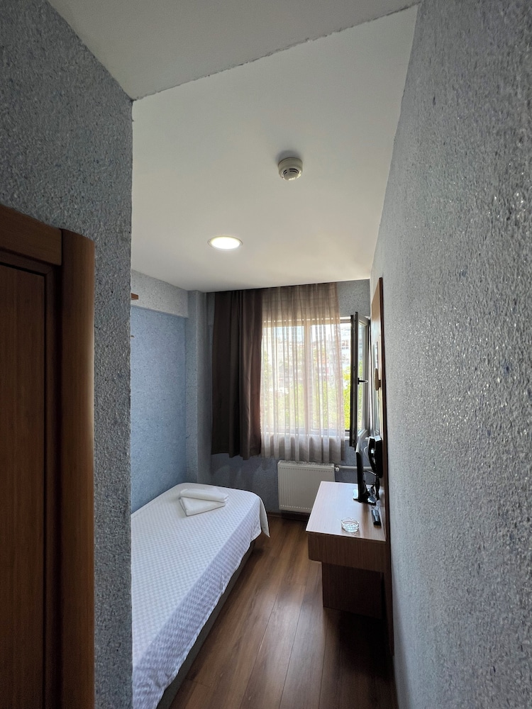 Economy Single Room photo 2