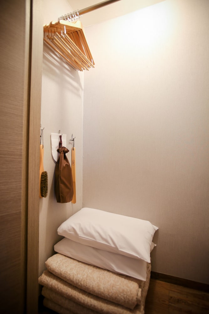 Family Suite (No Parking, additional fee occurs if number of people booked & staying are different) - Photo 12