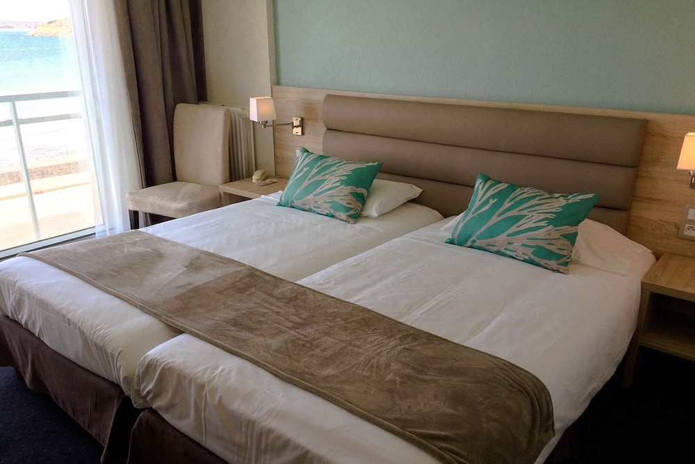 Comfort Double or Twin Room, Sea View - Photo 7