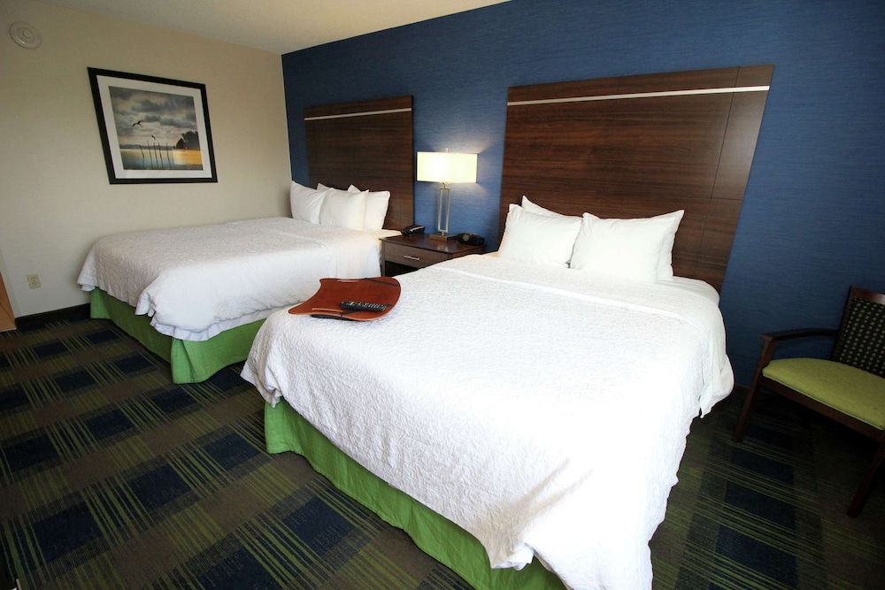 Room, 2 Queen Beds, Accessible, Non Smoking - Photo 1