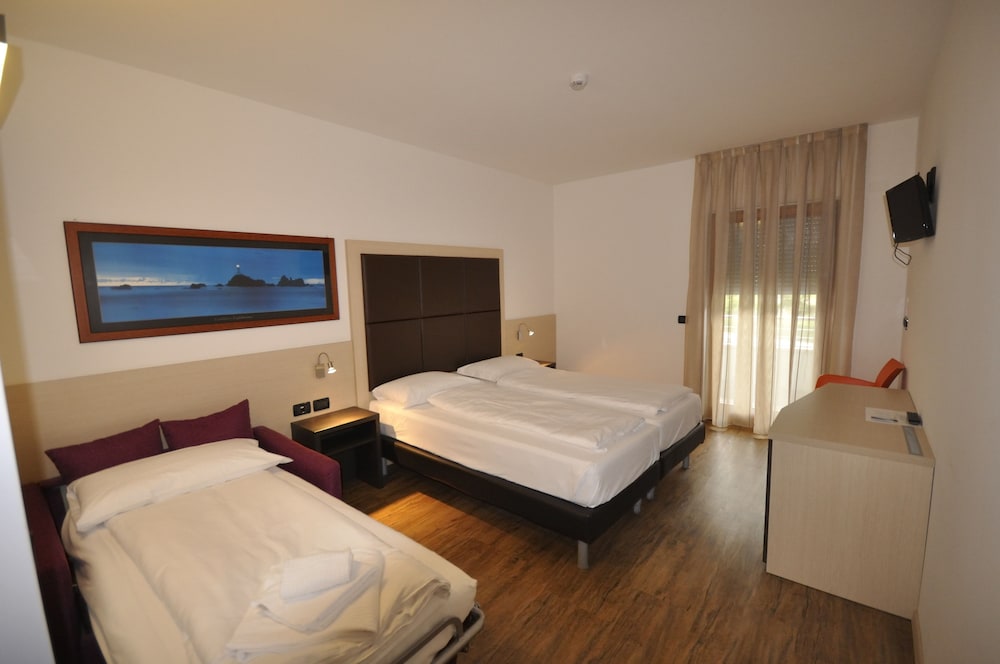 Triple Room photo 3