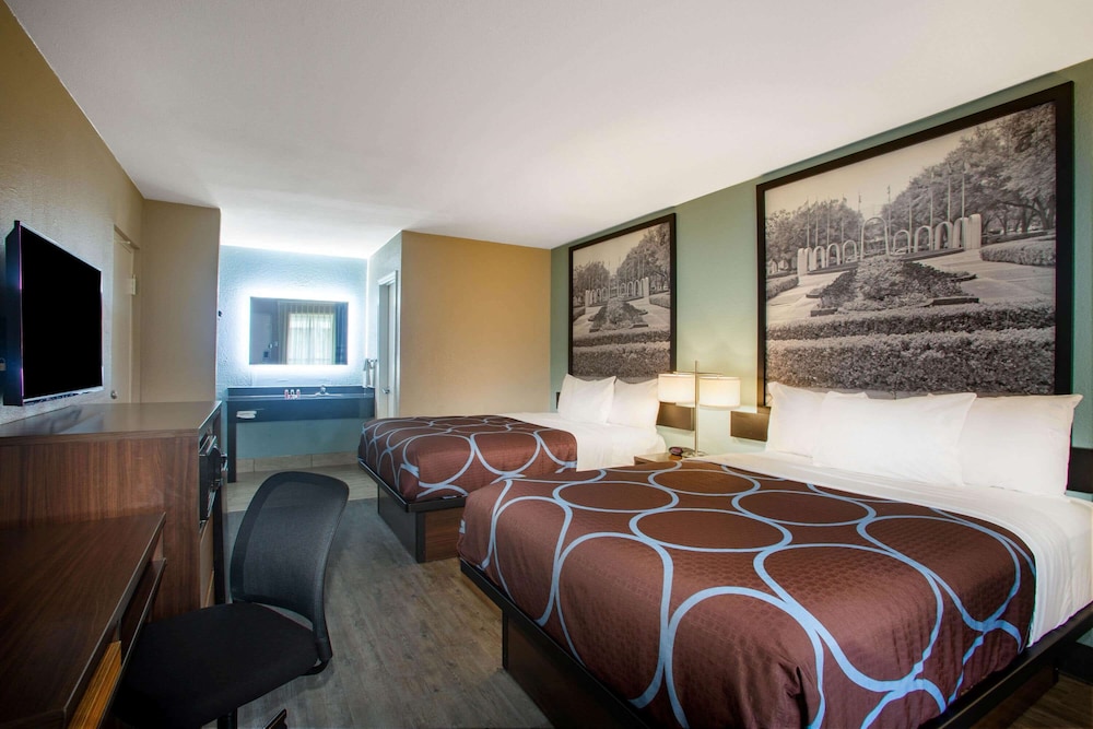 Room, Multiple Beds, Non Smoking photo 3