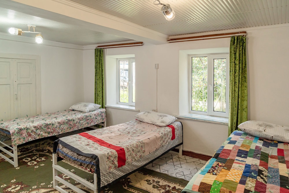 Basic Shared Dormitory, Mixed Dorm, Courtyard View photo 2