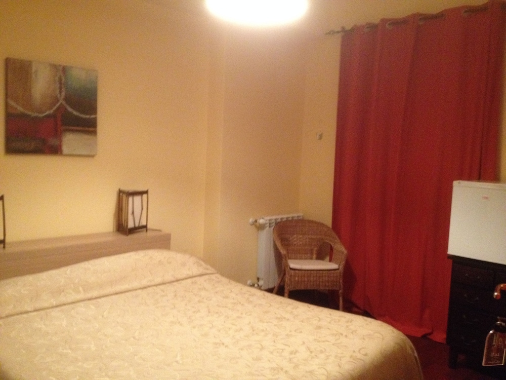 Single Room photo 1