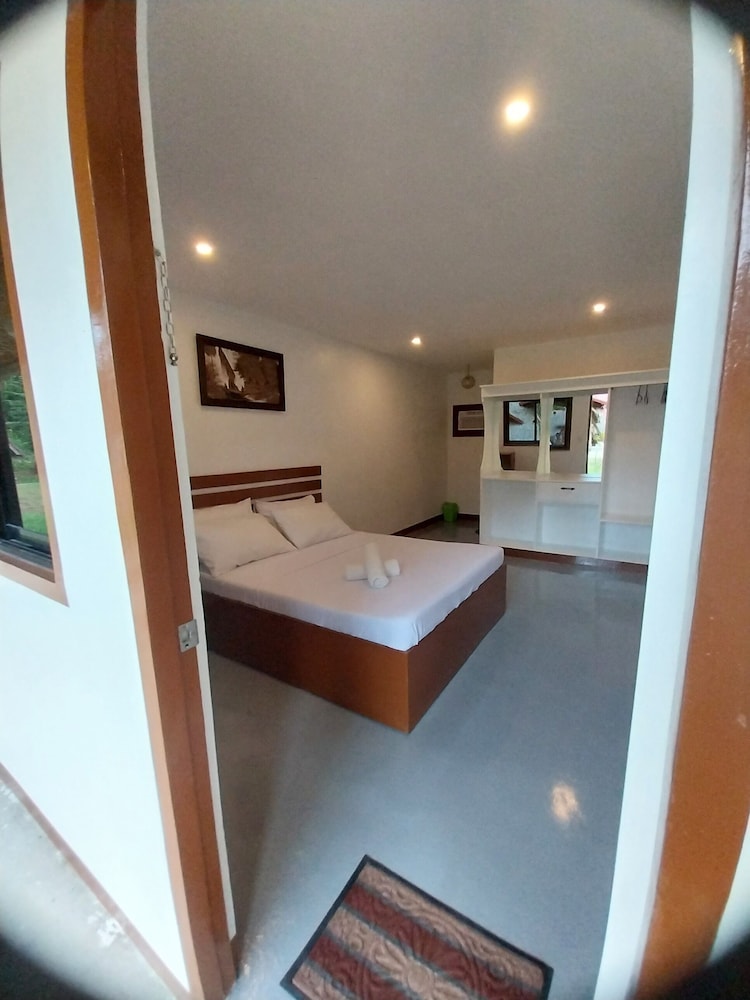 Deluxe Double Room, 1 Bedroom, River View photo 3