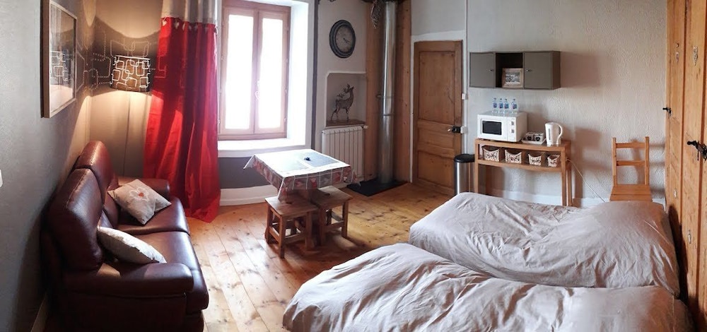 Comfort Suite, Private Bathroom (Chamois) photo 2