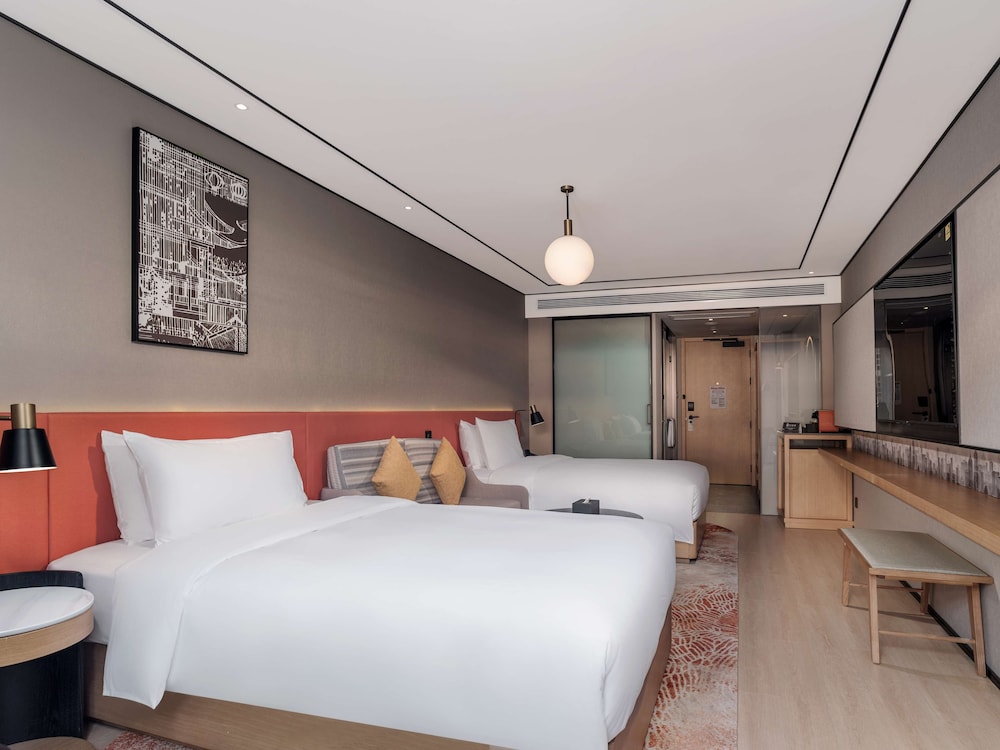 Room, 2 Double Beds, Accessible photo 3