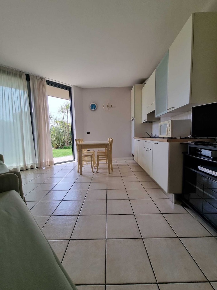 Standard Suite, 1 Bedroom, Terrace - Photo 9