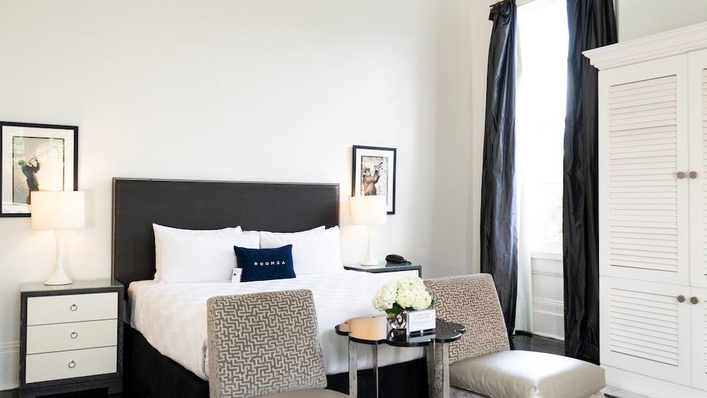 Melrose Grande Balcony
