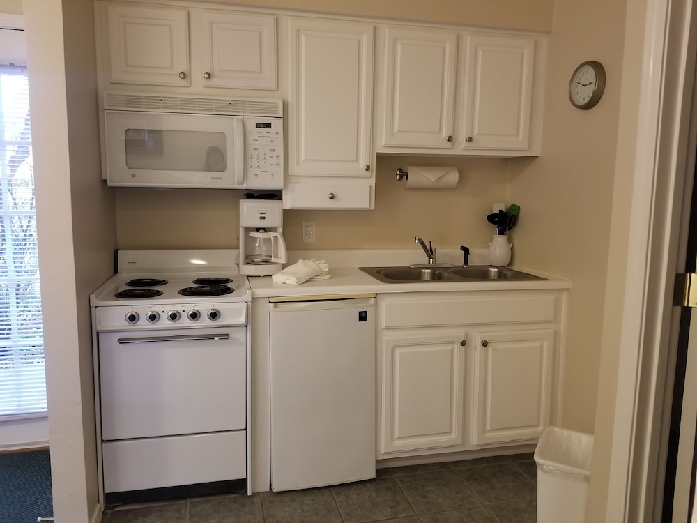 Studio, Kitchenette photo 2