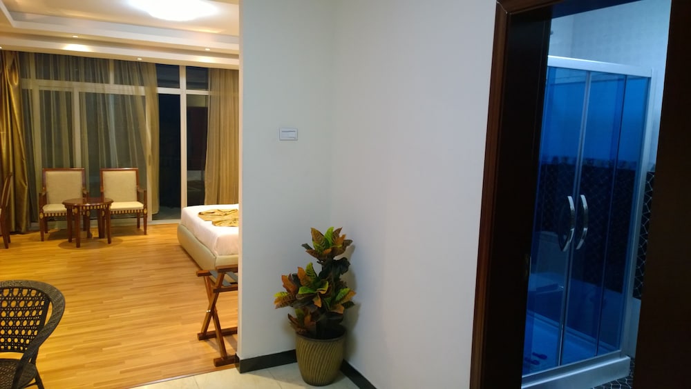 Deluxe Room, Corner photo 3