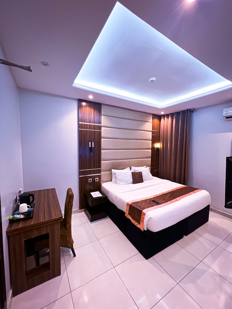 Business Single Room