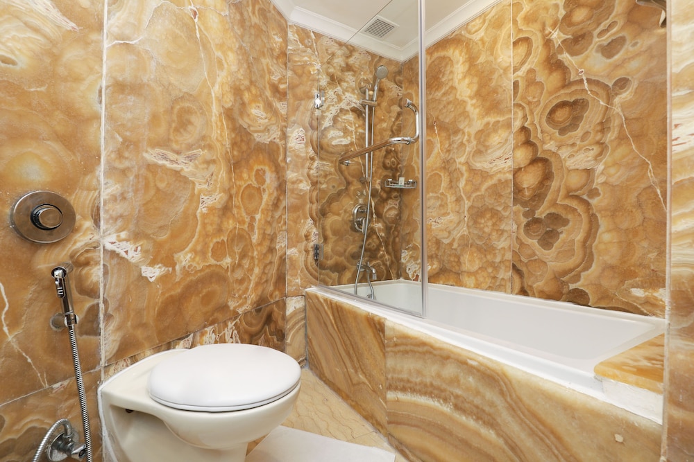 Royal Junior Suite - Photo 9