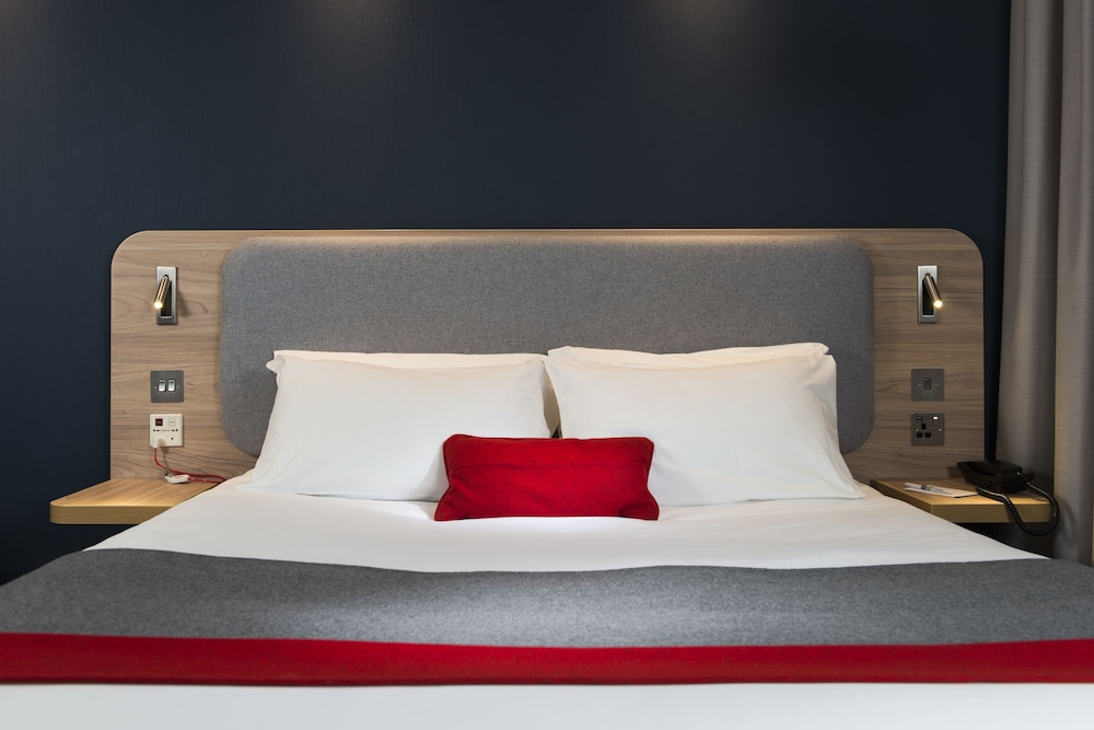 Standard Room, 1 Double Bed with Sofa bed (with Free Hot Breakfast) photo 2
