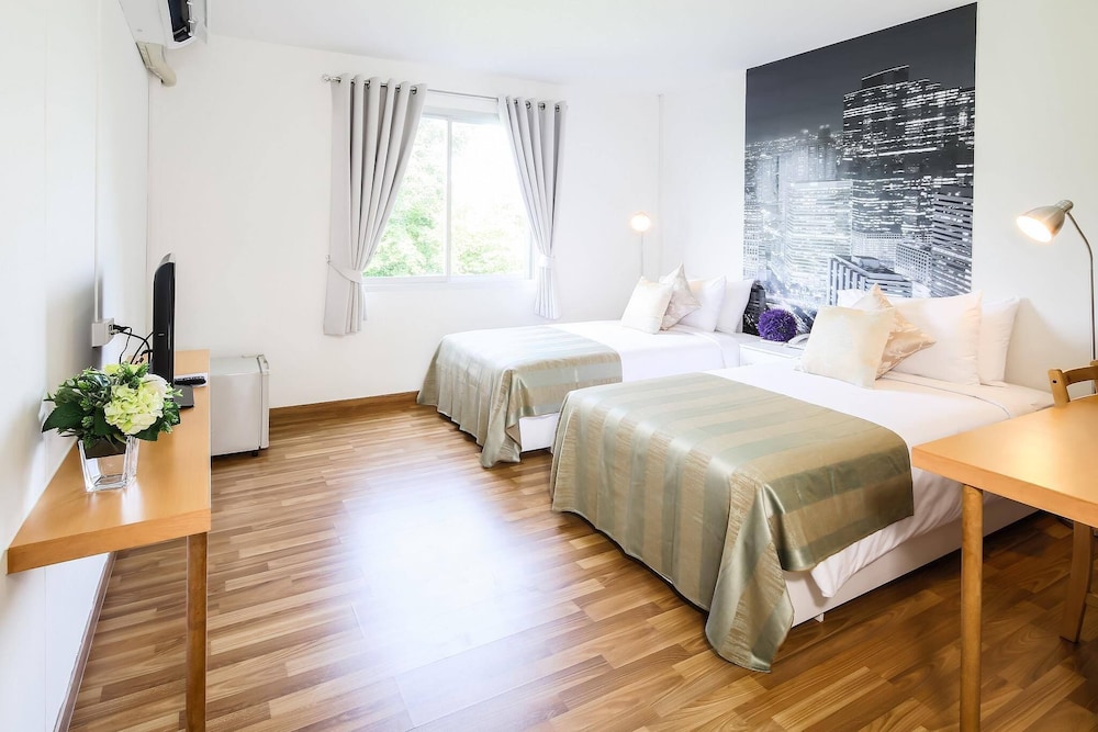 Superior Double or Twin Room photo 3