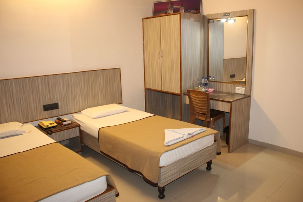 Deluxe Single Room